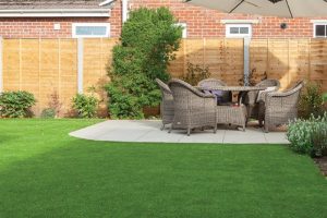 Read more about the article Decorative artificial grass